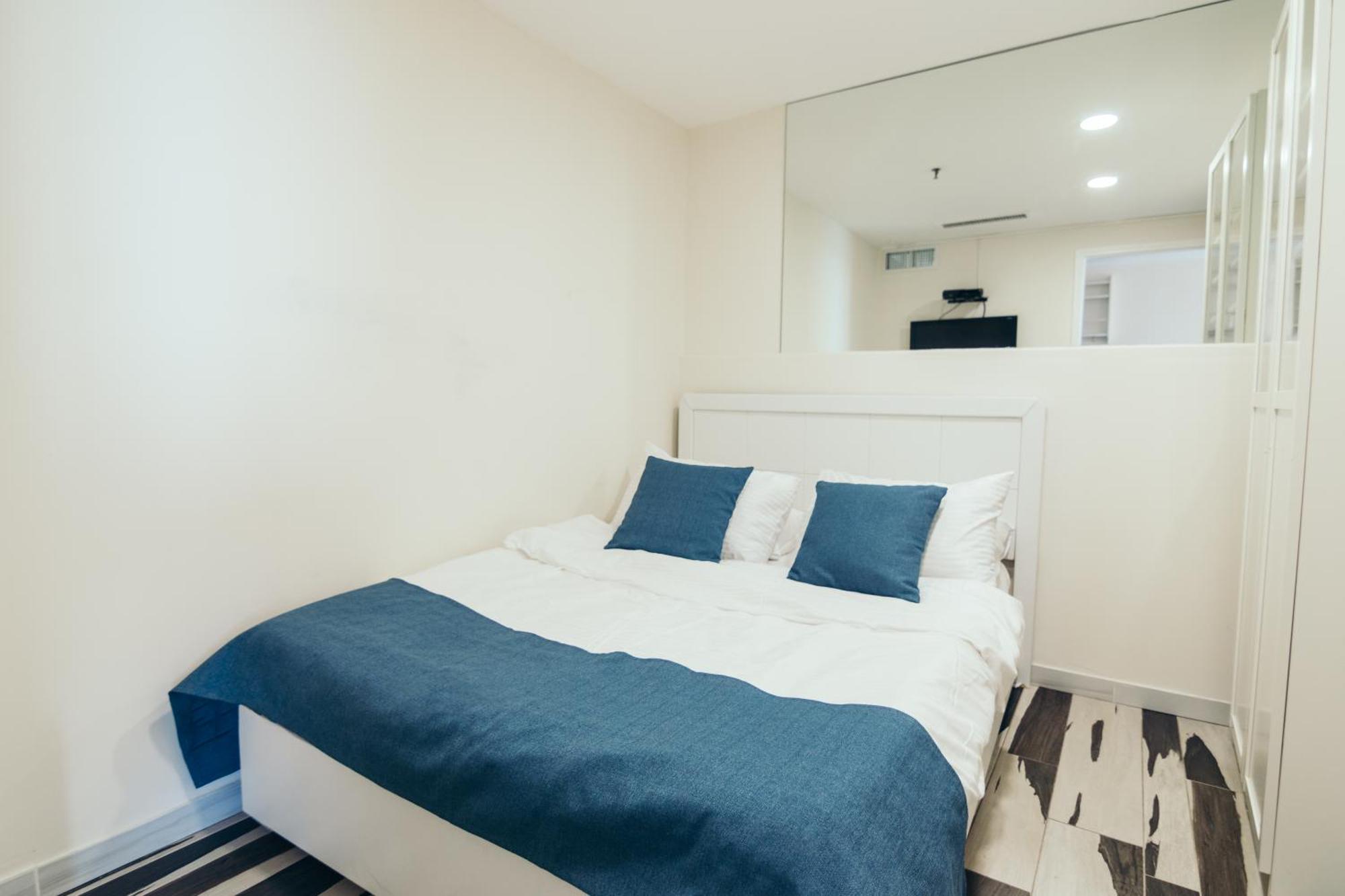 Almog Beach Apt Hotel מלון דירות אלמוג ביץ' 하이파 외부 사진