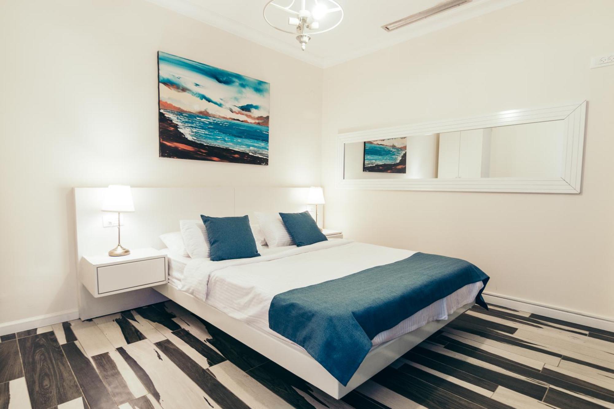 Almog Beach Apt Hotel מלון דירות אלמוג ביץ' 하이파 외부 사진